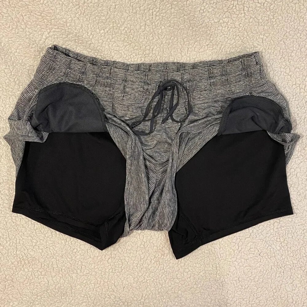 Avia Black and Gray Patterned Athletic Shorts - Biker Shorts Lining - Women's XL - Picture 4 of 8